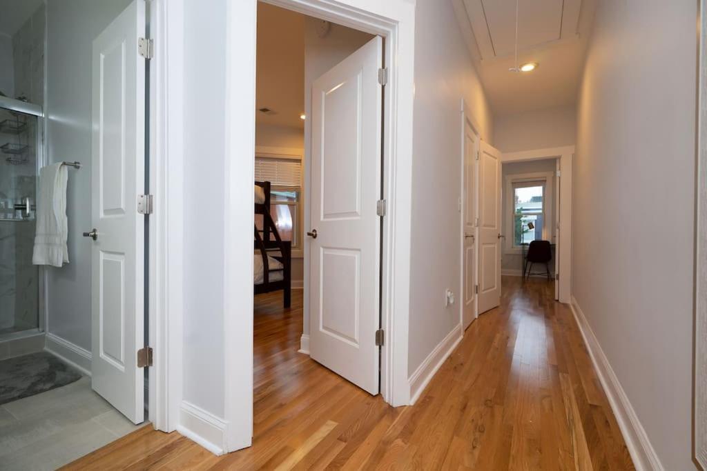 Modern 4br Columbia Heights Gem Walk 2 Metro & Shops Apartment *